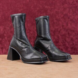 Topshop Women Black Faux Leather Block heel Fashion Ankle Boots sz 10US EUR41